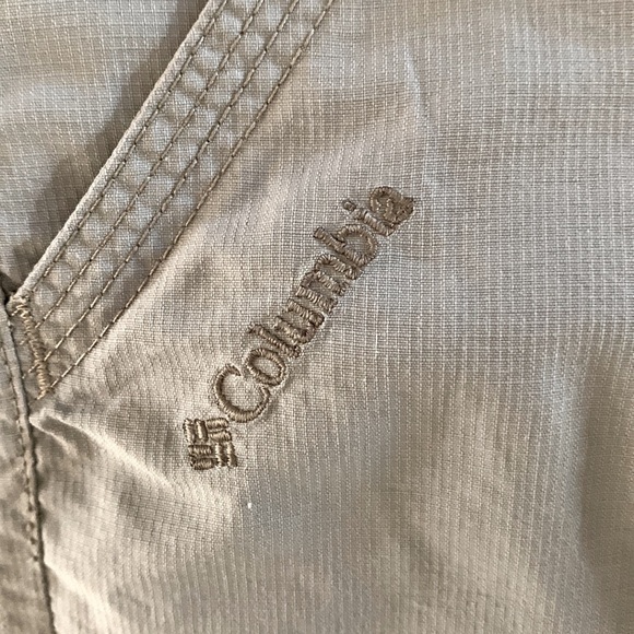 Columbia Titanium Shorts, Size 10, Gray Nylon - Picture 4 of 8